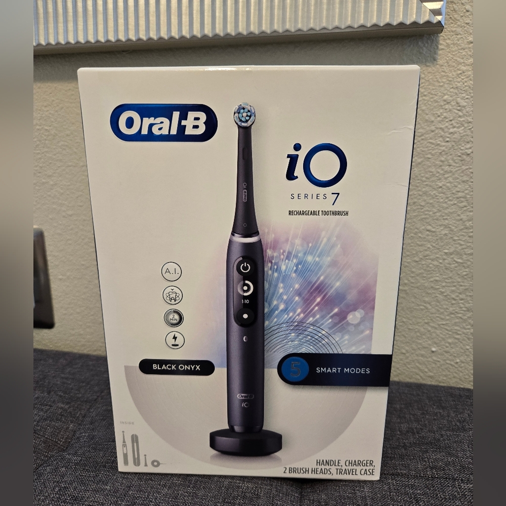 Oral B electric toothbrush